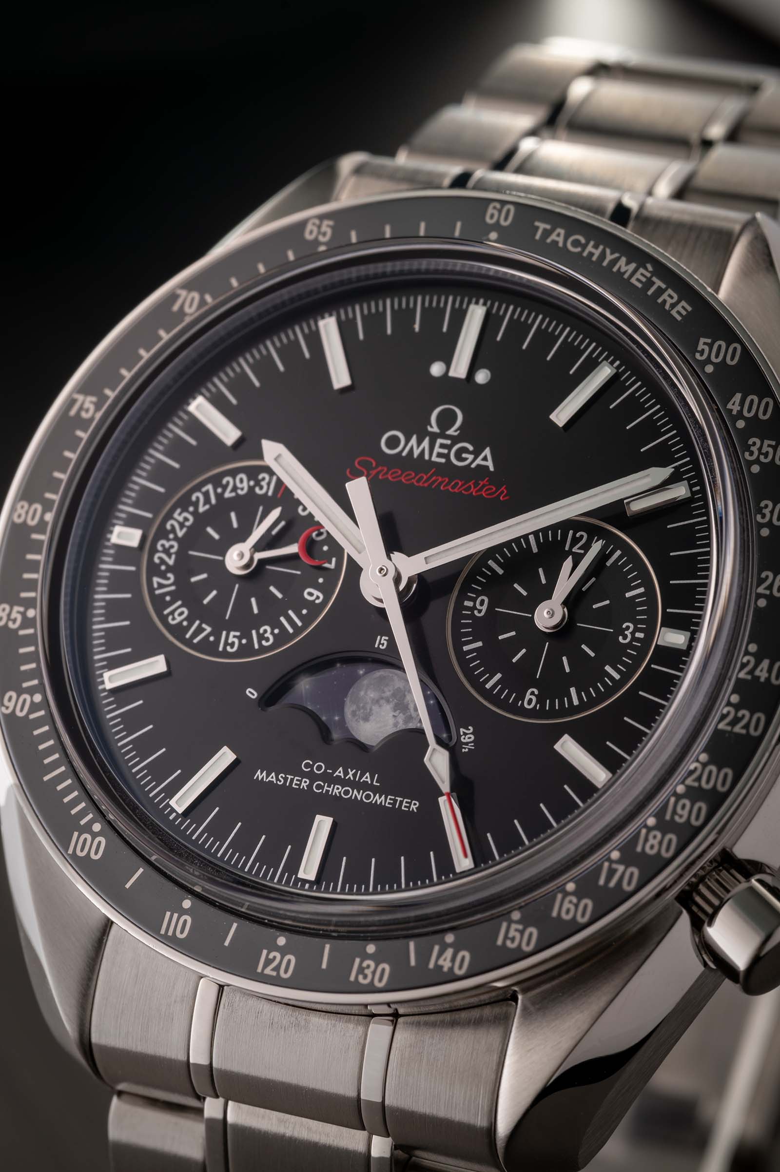 Omega Speedmaster Moonphase Date Black 304.30.44.52.01.001